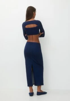 PULL & BEAR Seamless With VentCamicettaDark Blue Donna Camicie E Bluse PUC21E126-K11 10 PULL & BEAR Seamless With VentCamicettaDark Blue Donna Camicie E Bluse PUC21E126-K11 -Pull & Bear 005093913bae45e8aefdf0c33988a418