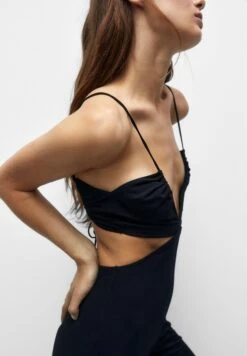 PULL & BEAR Cut-OutTuta JumpsuitBlack Donna Tute Jumpsuit PUC21T0AE-Q11 9 PULL & BEAR Cut-OutTuta JumpsuitBlack Donna Tute Jumpsuit PUC21T0AE-Q11 -Pull & Bear 028e72c9bcc94074b2c29c64792d7e26