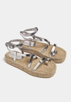 PULL & BEAR Metallic Multi-Strap - Infradito - Grey -Pull & Bear 05077f51c2f645238b8d2771586ea84f