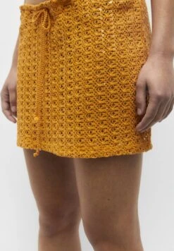 PULL & BEAR Sequinned Crochet Gonna A CampanaMustard Yellow Donna Gonne PUC21B0JK-E11 -Pull & Bear 0b1ef541fe3c420d8ee27534574201f7