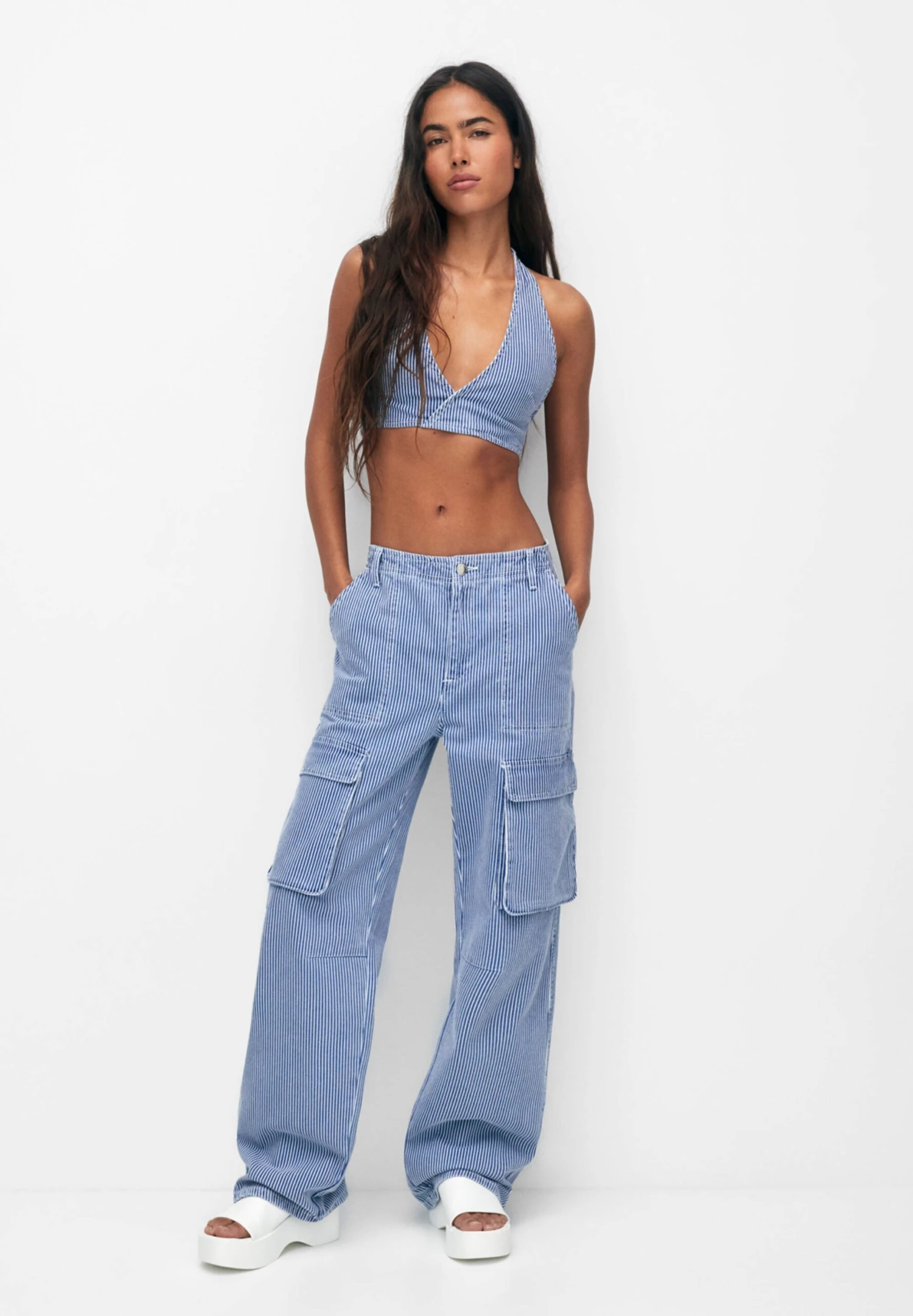 PULL & BEAR Striped Pantaloni CargoBlue Donna Pantaloni PUC21A0U2-K11 4 PULL & BEAR Striped Pantaloni CargoBlue Donna Pantaloni PUC21A0U2-K11 - immagine 2