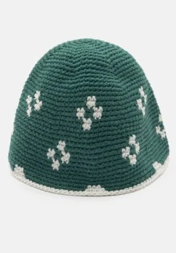 PULL & BEAR Flowers - Berretto - Green -Pull & Bear 134cf740cc4245d6bef967f717f2e4f9