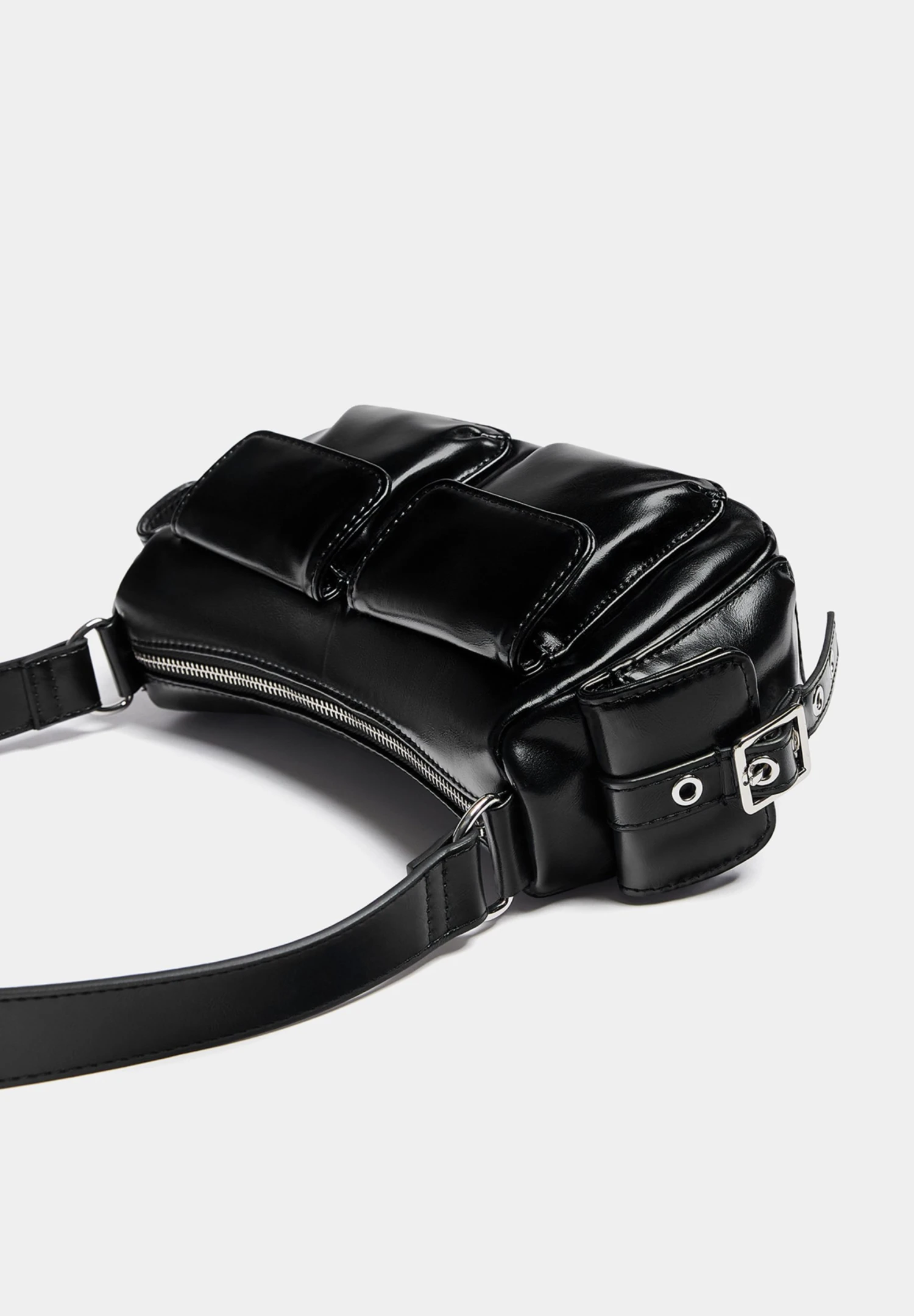 PULL & BEAR Multi-Pocket - Borsa A Mano - Black 4 PULL & BEAR Multi-Pocket - Borsa A Mano - Black - immagine 2