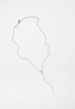 PULL & BEAR LariatCollanaSilver Coloured Donna Gioielli PUC51L0H4-D11 8 PULL & BEAR LariatCollanaSilver Coloured Donna Gioielli PUC51L0H4-D11 -Pull & Bear 1708ae8fc61e4e6297e088301fcd4ded