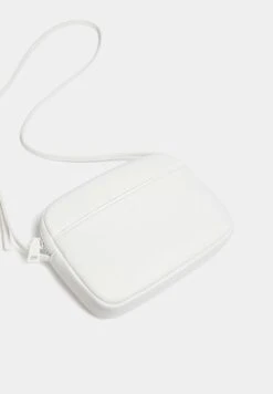 PULL & BEAR Mini UrbanBorsa A TracollaWhite Donna Borse PUC51H0HS-A11 -Pull & Bear 1799a5752cdb46b89ba604c13d39c274