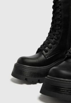 PULL & BEAR Stivaletti Con PlateauBlack Donna Stivaletti PUC11N04R-Q11 -Pull & Bear 19ab3f38694d427385807f95aefab7b6