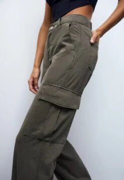 PULL & BEAR Pantaloni CargoKhaki Donna Pantaloni PUC21A0PE-N11 -Pull & Bear 1b2a70a45aba495baa6cd50bd440a847