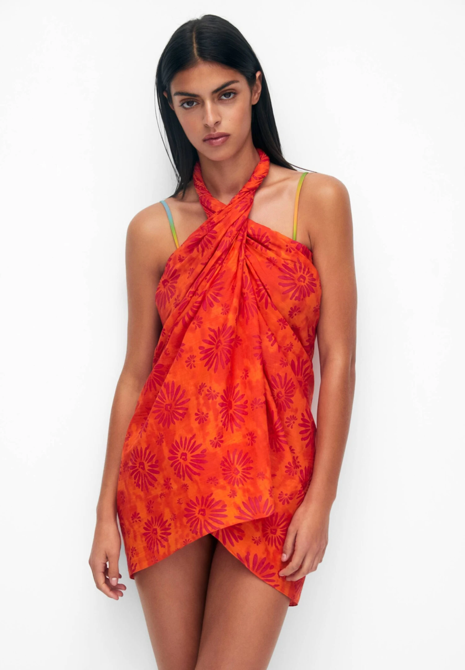 PULL & BEAR Floral Print Sarong - Accessorio Da Spiaggia - Orange 3 PULL & BEAR Floral Print Sarong - Accessorio Da Spiaggia - Orange