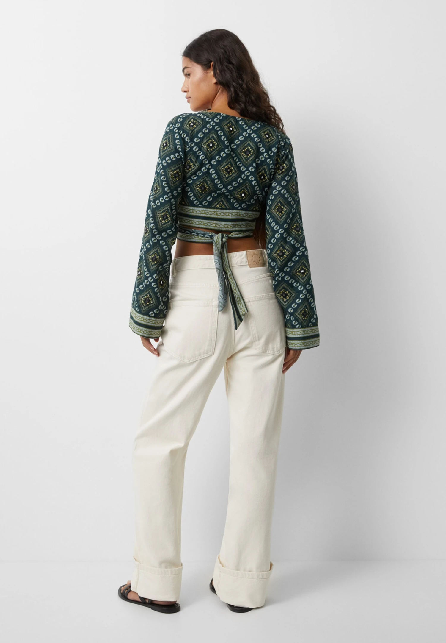 PULL & BEAR Printed KimonoGiacca LeggeraGreen Donna Giacche E Blazer PUC21E11L-M11 5 PULL & BEAR Printed KimonoGiacca LeggeraGreen Donna Giacche E Blazer PUC21E11L-M11 - immagine 3