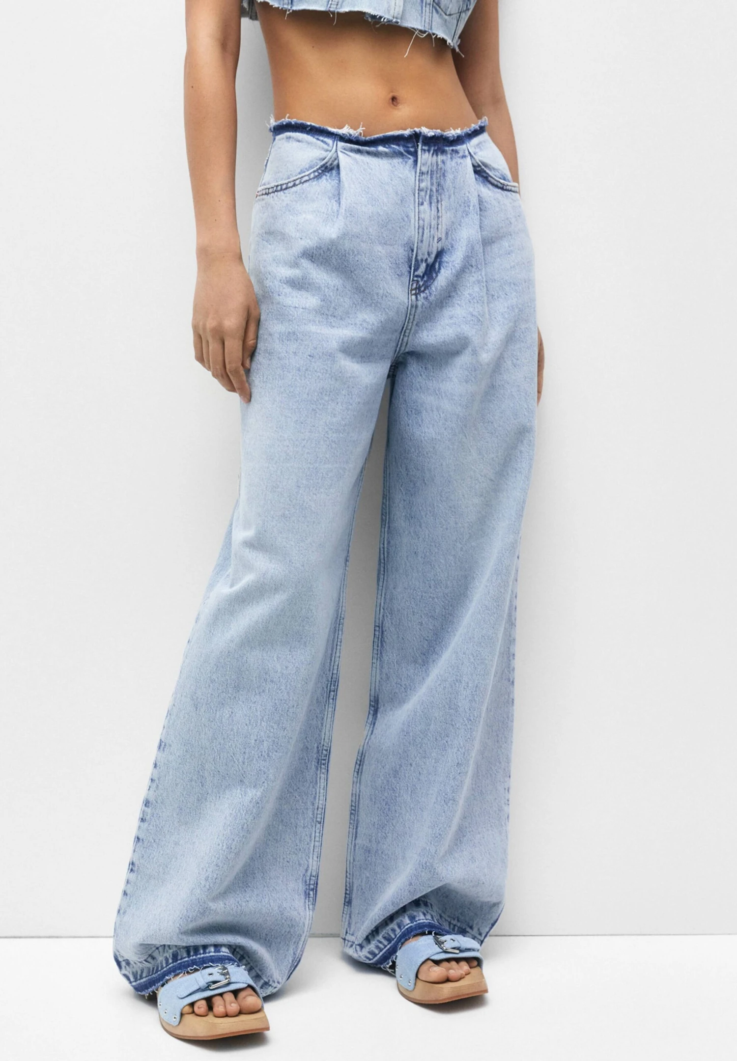 PULL & BEAR Wide Leg With Pleated Cuffs - Jeans A Zampa - Blue Denim 3 PULL & BEAR Wide Leg With Pleated Cuffs - Jeans A Zampa - Blue Denim