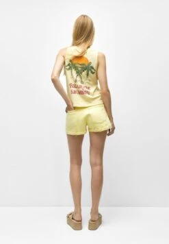 PULL & BEAR Printed TopLight Yellow Donna T-shirt E Top PUC21D2FF-E11 -Pull & Bear 22a0bccaf8234b3ea47c00e8b3b6085f