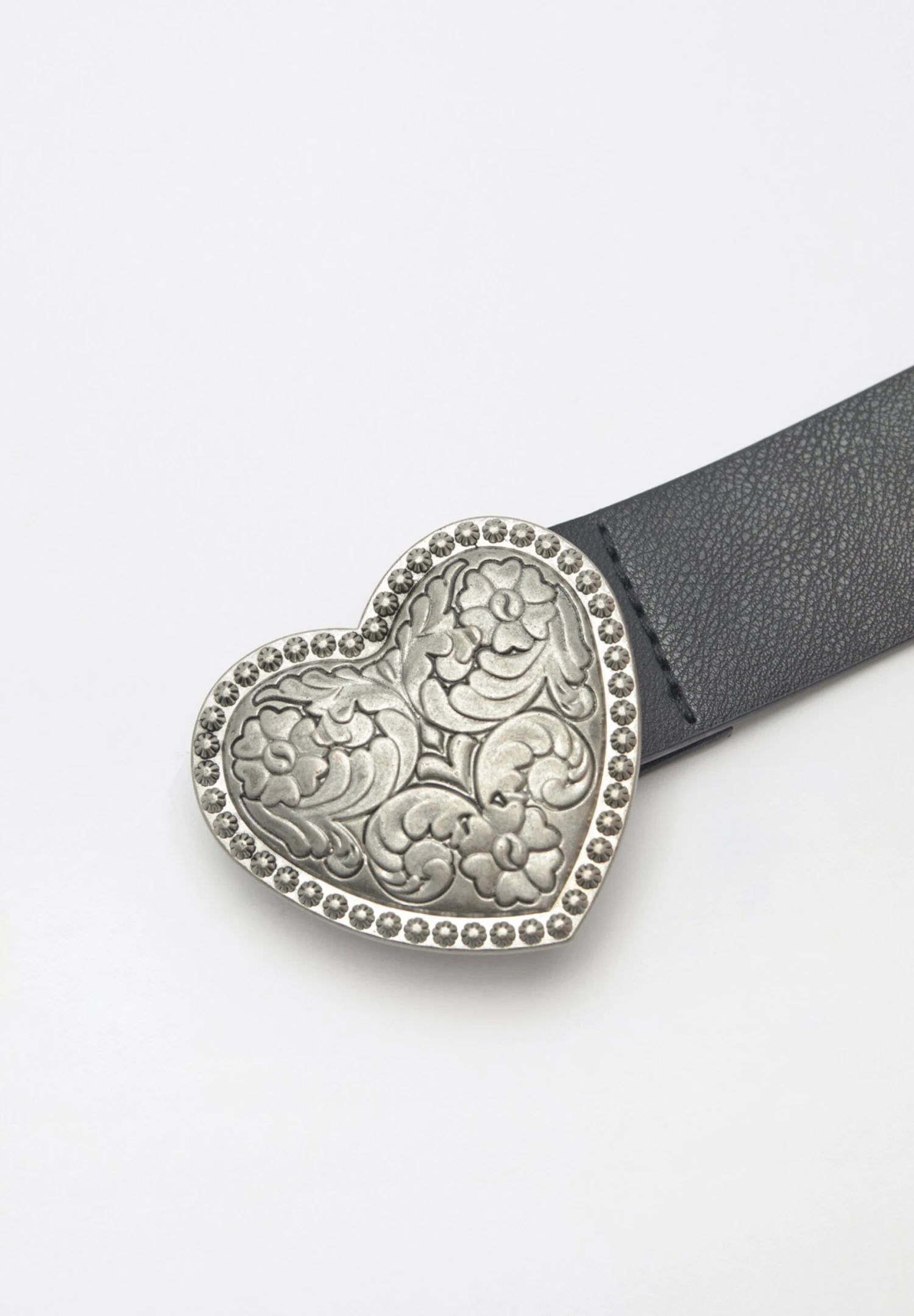 PULL & BEAR Heart Buckle CinturaBlack Donna Cinture PUC51D04G-Q11 6 PULL & BEAR Heart Buckle CinturaBlack Donna Cinture PUC51D04G-Q11 - immagine 4