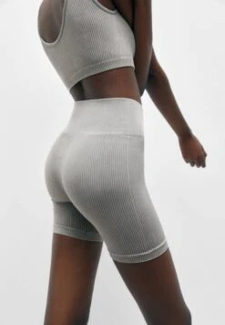 PULL & BEAR Comfort Cycling - Shorts - Light Grey -Pull & Bear 2516d6e67c984259bcb0d475d460a190