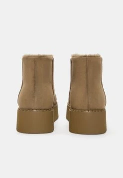 PULL & BEAR FLAT - Stivali Da Neve - Brown -Pull & Bear 252ce16c3d4c4d86bf6218efc7a643ac