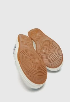 PULL & BEAR Lilo & Stitch - Sneakers Basse - White -Pull & Bear 29795116b5d54378b3c23518d77926fe