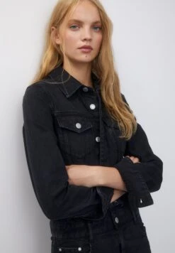 PULL & BEAR Short Button-UpVestito Di JeansBlack Donna Vestiti PUC21C16H-Q11 -Pull & Bear 2a0a0c5a277146b5a2e1f1ebfa76c643