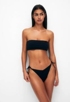 PULL & BEAR Bikini Pezzo SopraBlack Donna Moda Mare PUC81J039-Q11 -Pull & Bear 2a8daf33cf3542bab2e5f0ef8606e0ad