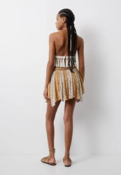 PULL & BEAR Asymmetric - Gonna A Pieghe - Ochre -Pull & Bear 2cdcb1e26c3f41adb68606aec0e210ba