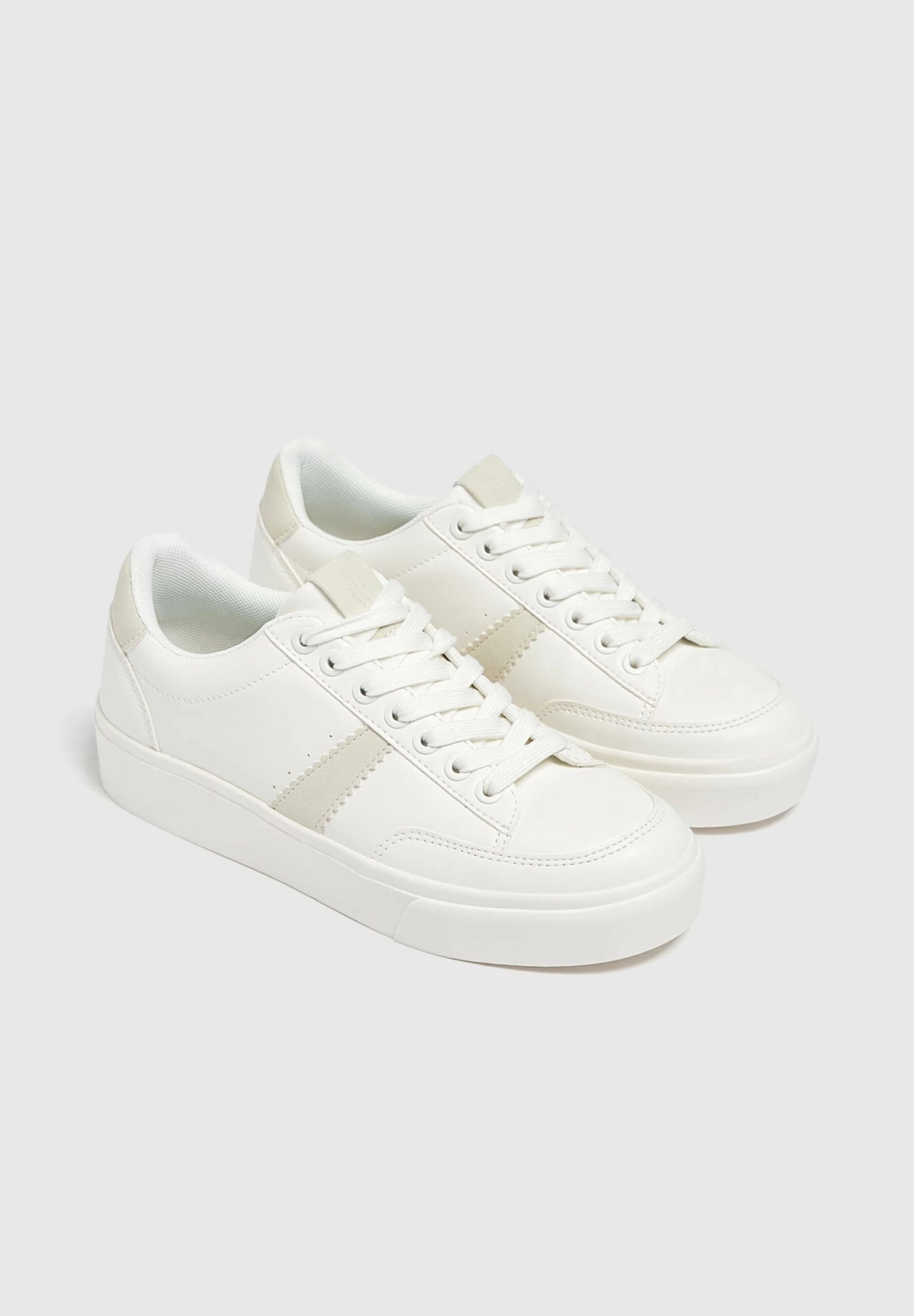 PULL & BEAR Minimalist With Side Stripe DetailSneakers BasseBeige Donna Sneakers PUC11A0LU-B11 4 PULL & BEAR Minimalist With Side Stripe DetailSneakers BasseBeige Donna Sneakers PUC11A0LU-B11 - immagine 2