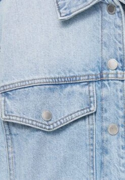 PULL & BEAR Giacca Di JeansLight Blue Denim Donna Giacche E Blazer PUC21G0IE-K11 13 PULL & BEAR Giacca Di JeansLight Blue Denim Donna Giacche E Blazer PUC21G0IE-K11 -Pull & Bear 372a965e061c46c3ba8f0900b5a16f2e