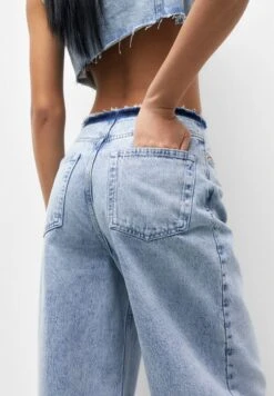 PULL & BEAR Wide Leg With Pleated Cuffs - Jeans A Zampa - Blue Denim 11 PULL & BEAR Wide Leg With Pleated Cuffs - Jeans A Zampa - Blue Denim -Pull & Bear 3ccf9487286041029560485fa8679e76