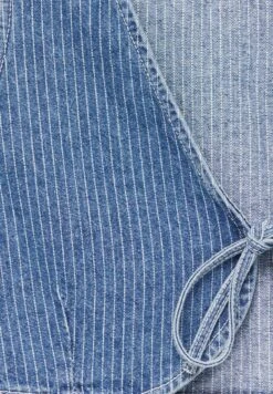 PULL & BEAR Cropped StripedSmanicatoBlue Denim Donna Giacche E Blazer PUC21G0I2-K11 -Pull & Bear 3d404ba9430b49d4a3fa0c0cfcd95099