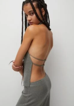 PULL & BEAR Shiny Halter NeckCamicettaLight Green Donna Camicie E Bluse PUC21E12N-M11 -Pull & Bear 3f59520bfb0e4e41baca7ef37145b765