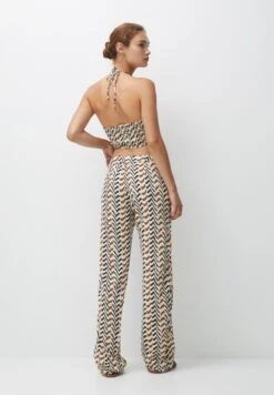 PULL & BEAR Printed CropTopSand Donna T-shirt E Top PUC21E11V-B11 -Pull & Bear 42c261b99db34b21b873df6dd9515dcb