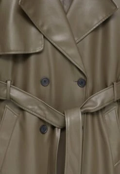 PULL & BEAR TrenchMottled Dark Green Donna Cappotti PUC21U0ED-M12 13 PULL & BEAR TrenchMottled Dark Green Donna Cappotti PUC21U0ED-M12 -Pull & Bear 4457f8a853cc40ba875e3bb981477fde