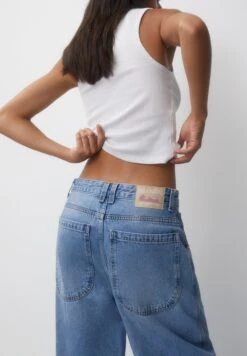 PULL & BEAR Low Waist SkaterJeans A ZampaLight Blue Denim Donna Jeans PUC21N0LV-K11 -Pull & Bear 45db20a6ef8941f1b7faf1a07ab8448b