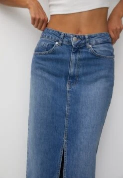 PULL & BEAR Gonna A TubinoBlue Denim Donna Gonne PUC21B0KH-K11 -Pull & Bear 46ce92d5eba84adeb5f616dce035960e