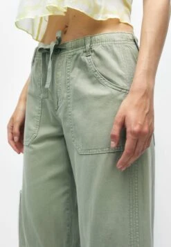 PULL & BEAR FinePantaloniKhaki Donna Pantaloni PUC21A0U6-N11 -Pull & Bear 4abe735a21f44f979eb3d387481027e5
