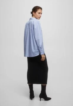 PULL & BEAR Basic-PopelinCamiciaStone Blue Denim Donna Camicie E Bluse PUC21E0SS-K11 -Pull & Bear 4b1c83edcf1c4a81899cd0531cb9b997