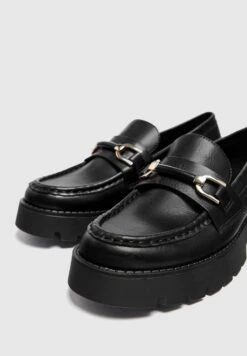 PULL & BEAR Mit Metallapplikation - Scarpe Senza Lacci - Black -Pull & Bear 4d5e6ec3d242496c8feec4f9cba8755e