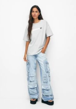 PULL & BEAR Short Sleeve HappinessT-Shirt Con StampaLight Grey Donna T-shirt E Top PUC21D2FK-C11 9 PULL & BEAR Short Sleeve HappinessT-Shirt Con StampaLight Grey Donna T-shirt E Top PUC21D2FK-C11 -Pull & Bear 4fb7baefa42b48f48637b195a6db8917