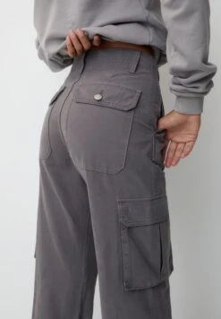 PULL & BEAR BasicPantaloni CargoDark Grey Donna Pantaloni PUC21A0UZ-C11 -Pull & Bear 548893da3cc04ddea0652eee901da8c3