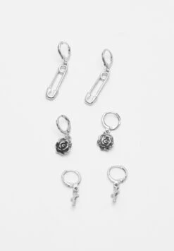 PULL & BEAR 9-Pack Of CrossOrecchiniSilver Coloured Donna Gioielli PUC51L0H8-D11 9 PULL & BEAR 9-Pack Of CrossOrecchiniSilver Coloured Donna Gioielli PUC51L0H8-D11 -Pull & Bear 55a5cd21425c4739bc8194afa795c51b