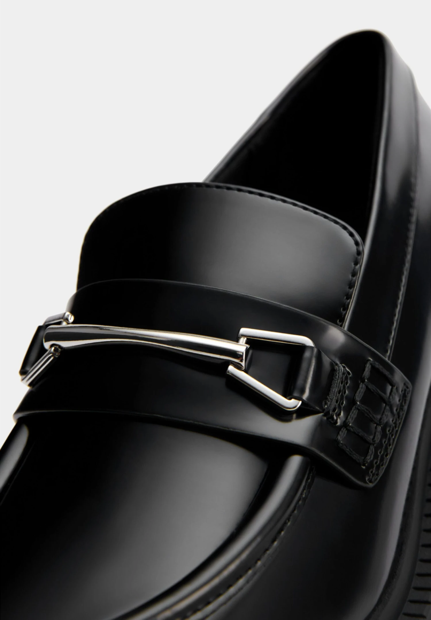 PULL & BEAR Buckled TrackDecolletéBlack Donna Scarpe Con Tacco PUC11E03M-Q11 6 PULL & BEAR Buckled TrackDecolletéBlack Donna Scarpe Con Tacco PUC11E03M-Q11 - immagine 4