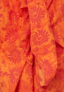 PULL & BEAR Floral Print Sarong - Accessorio Da Spiaggia - Orange 9 PULL & BEAR Floral Print Sarong - Accessorio Da Spiaggia - Orange -Pull & Bear 56f667808658430aa3dd50e9815ce40d
