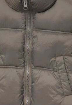 PULL & BEAR Short Puffer - Smanicato - Brown 13 PULL & BEAR Short Puffer - Smanicato - Brown -Pull & Bear 597f3c6959ed435da589c516bb90e8c5