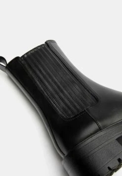 PULL & BEAR CHUNKY CHELSEA - Stivaletti Con Plateau - Black -Pull & Bear 59a36aaed4984d428981937c26444e6d