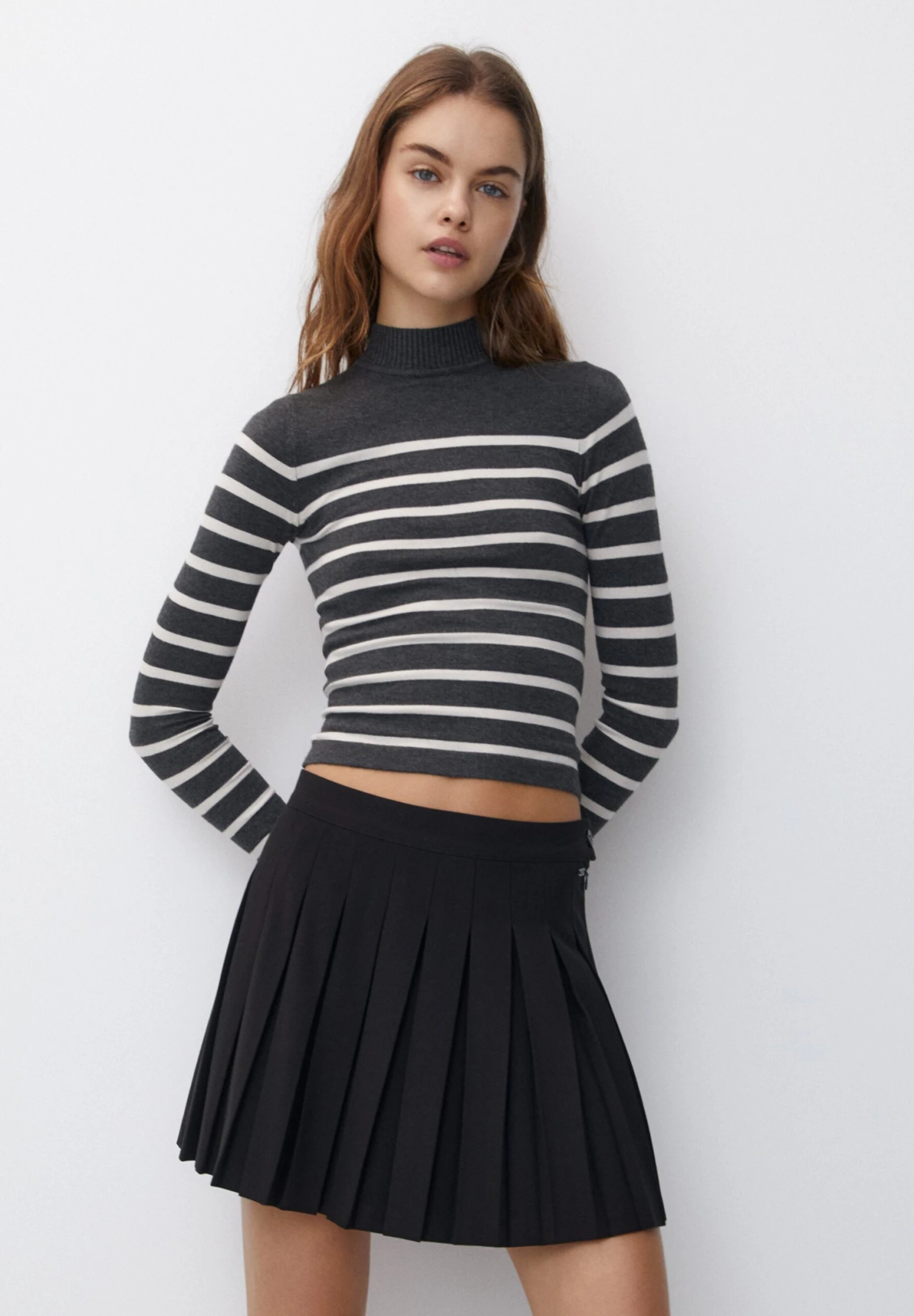 PULL & BEAR MaglioneDark Grey Donna Maglieria PUC21I0P1-C11 3 PULL & BEAR MaglioneDark Grey Donna Maglieria PUC21I0P1-C11