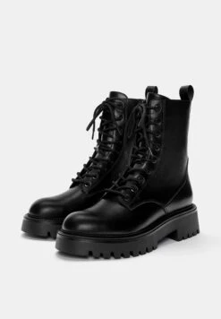 PULL & BEAR FLAT - Stivaletti Stringati - Black -Pull & Bear 5cee461aeb0a4ba79733b22ddfc8b58b