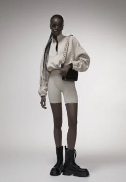 PULL & BEAR Seamless- Shorts - Beige -Pull & Bear 5cf7e2966cd94d45bf543b570d6637cb