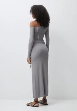 PULL & BEAR Asymmetric With Thin Scarf Maglietta A Manica LungaDark Grey Donna T-shirt E Top PUC21D2JY-C11 -Pull & Bear 5e5e6e41c35144679646201443b890b2