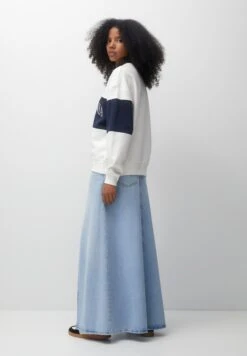 PULL & BEAR California Colour Block Embroidered FelpaWhite Donna Felpe PUC21J118-A11 -Pull & Bear 6113c294903d463189448f65a30792c4