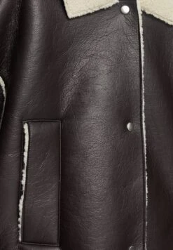 PULL & BEAR Cropped Double-FacedGiacca In SimilpelleDark Brown Donna Giacche E Blazer PUC21U0GS-O11 -Pull & Bear 687351a4c4864f7b8b0d9f92ea273164