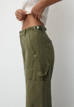 PULL & BEAR CarpenterJeans A SigarettaKhaki Donna Jeans PUC21N0M8-N11 -Pull & Bear 6d1e755109074101ae6472cf74a258ea