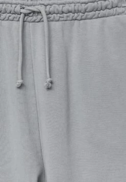 PULL & BEAR Jogging PantaloniLight Grey Donna Pantaloni PUC21A0UY-C11 -Pull & Bear 6e63b2e2011f40ee851b13e1f33547ae