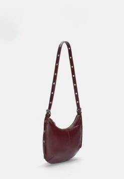 PULL & BEAR WITH STRAPS - Borsa A Tracolla - Bordeaux -Pull & Bear 6f45815e845a4191a17dcc56dbdeaef0